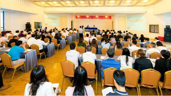 埋头赶路，也要抬头寻道